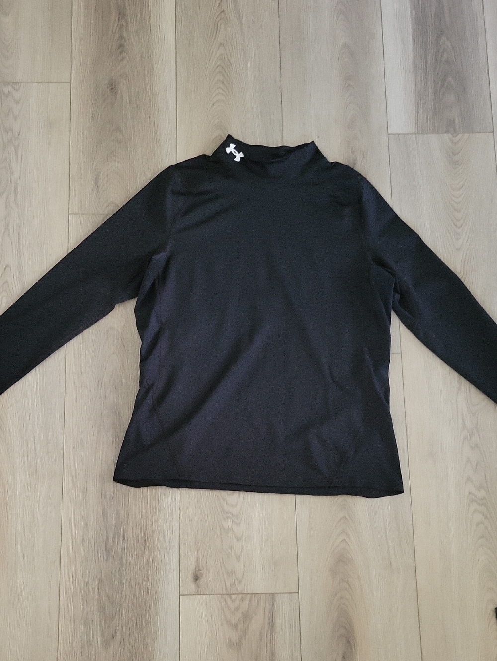 Under Armour Coldgear Black Mock-Neck Long Sleeve Performance Top